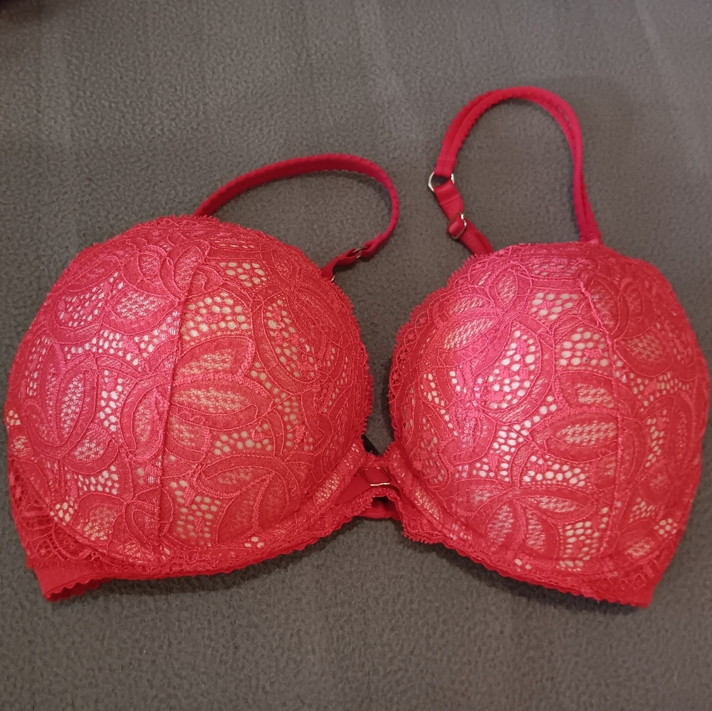 Victoria Secret Bombshell 32D